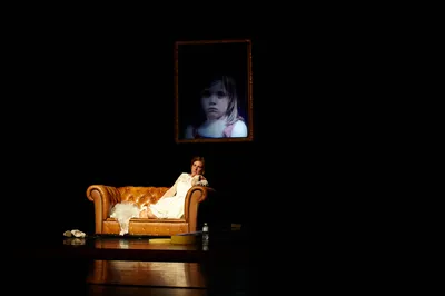 Elsie-de-brauw-speelt-monoloog-van-erwin-mortier--