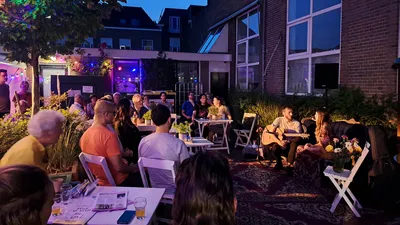Future Feels - Unplugged - Geen fotograaf x