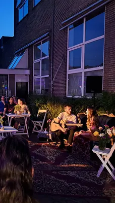 Future Feels - Unplugged - Geen fotograaf x